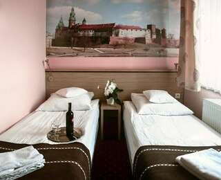 Отель Vinci Hotel Airport Модльничка Двухместный номер с 2 отдельными кроватями-10